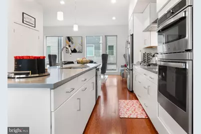 3203 Parkview Walk, Philadelphia, PA 19125 - Photo 13