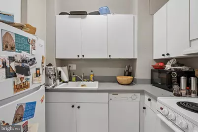 2031 Locust Street #405, Philadelphia, PA 19103 - Photo 3