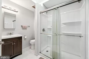 1127 Green St, Philadelphia, PA 19123 - Photo 13