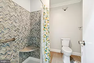 1127 Green St, Philadelphia, PA 19123 - Photo 5