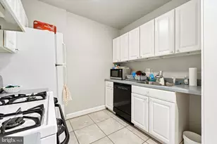 1127 Green St, Philadelphia, PA 19123 - Photo 3