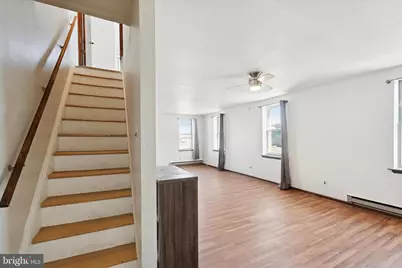 632 E Girard Avenue, Philadelphia, PA 19125 - Photo 9