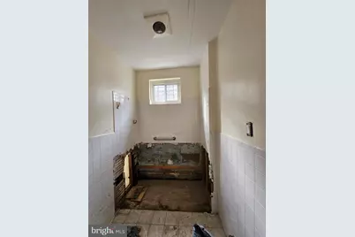 647 S 60th Street, Philadelphia, PA 19143 - Photo 9