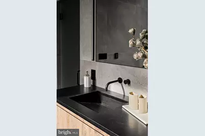 1432 Kenilworth Street, Philadelphia, PA 19146 - Photo 37