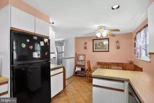 816 Susquehanna Rd, Philadelphia, PA 19111 - Photo 9