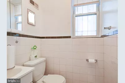 1742 N Bouvier Street, Philadelphia, PA 19121 - Photo 15
