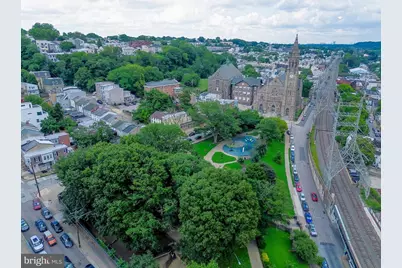 4327 Cresson Street, Philadelphia, PA 19127 - Photo 9