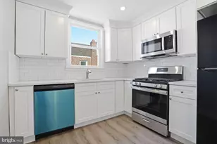 1621 Benson St, Philadelphia, PA 19152 - Photo 9