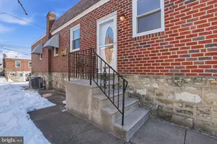 1621 Benson St, Philadelphia, PA 19152 - Photo 3