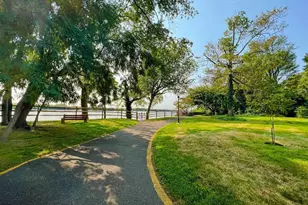 1103 Delaire Landing Rd, Philadelphia, PA 19114 - Photo 33