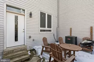 409 W Hewson St, Philadelphia, PA 19122 - Photo 7