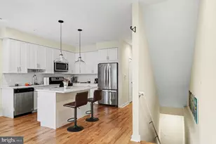 7038 Pipers Glen Wy, Philadelphia, PA 19119 - Photo 7