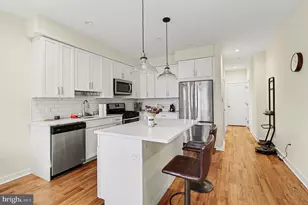 7038 Pipers Glen Wy, Philadelphia, PA 19119 - Photo 9