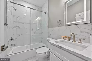 2542 Arcadia St, Philadelphia, PA 19125 - Photo 19