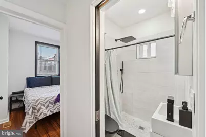 2328 S Warnock Street, Philadelphia, PA 19148 - Photo 15