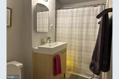 1227 Spruce Street #1R, Philadelphia, PA 19107 - Photo 5