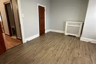 2046 Conlyn St, Philadelphia, PA 19138 - Photo 9