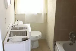 4463 Hurley St, Philadelphia, PA 19120 - Photo 9