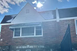 1734 Strahle St, Philadelphia, PA 19152 - Photo 3