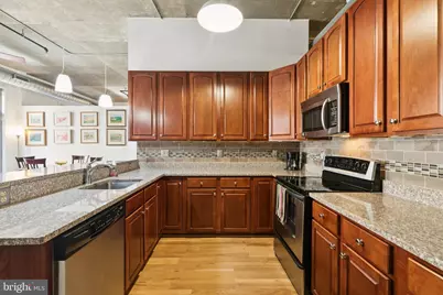 113 N Bread Street #3H2, Philadelphia, PA 19106 - Photo 11