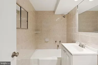 2101 Chestnut Street #1521, Philadelphia, PA 19103 - Photo 15