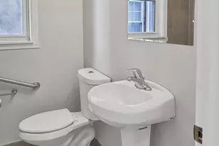 637 N 32nd St, Philadelphia, PA 19104 - Photo 21