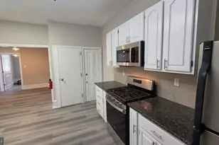 637 N 32nd St, Philadelphia, PA 19104 - Photo 7