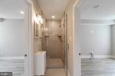 419 W Cumberland Street #1, Philadelphia, PA 19133 - Photo 5