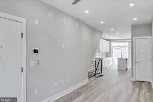 902 W Susquehanna Ave, Philadelphia, PA 19122 - Photo 5