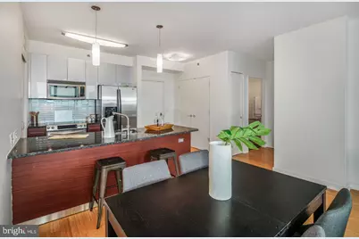 2101 Market Street #2805, Philadelphia, PA 19103 - Photo 15