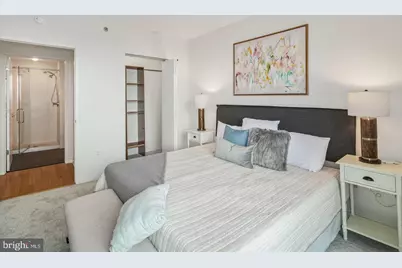 2101 Market Street #2805, Philadelphia, PA 19103 - Photo 25