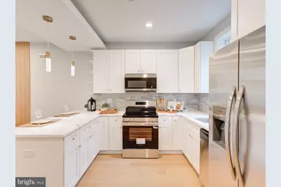 1939 N Leithgow Street, Philadelphia, PA 19122 - Photo 9