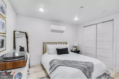 2132 Pine Street #1R, Philadelphia, PA 19103 - Photo 23