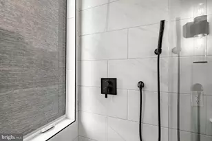 2117 Fernon St, Philadelphia, PA 19145 - Photo 15