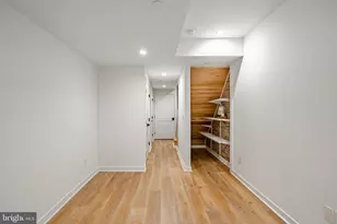 2117 Fernon St, Philadelphia, PA 19145 - Photo 27