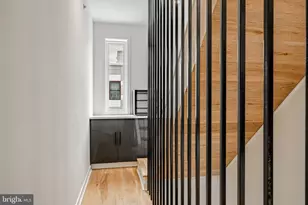 2117 Fernon St, Philadelphia, PA 19145 - Photo 31