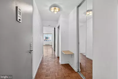 604 S Washington Square #2506, Philadelphia, PA 19106 - Photo 3