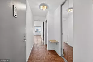 604 S Washington Square, Philadelphia, PA 19106 - Photo 3