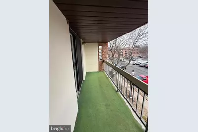 67203 Delaire Landing Road #203, Philadelphia, PA 19114 - Photo 7