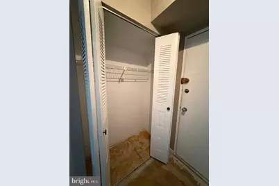 67203 Delaire Landing Road #203, Philadelphia, PA 19114 - Photo 17