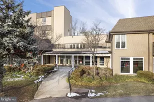 7040 Oxford Ave, Philadelphia, PA 19111 - Photo 15