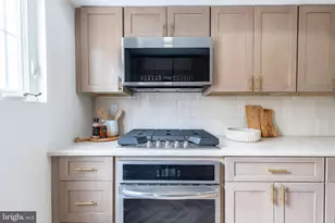 2326 Greenwich St, Philadelphia, PA 19146 - Photo 13