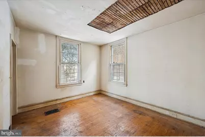 264 W Washington Lane, Philadelphia, PA 19144 - Photo 9