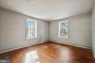 264 W Washington Ln, Philadelphia, PA 19144 - Photo 13