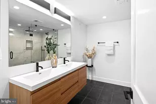 2812 S 9th St, Philadelphia, PA 19148 - Photo 11