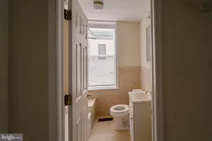 621 N 35th St, Philadelphia, PA 19104 - Photo 21