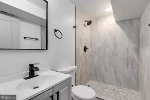 927 N 42nd St, Philadelphia, PA 19104 - Photo 9