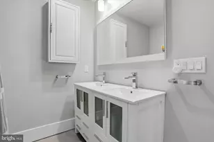 2526 Christian St, Philadelphia, PA 19146 - Photo 15