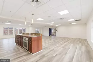 7040 Oxford Ave, Philadelphia, PA 19111 - Photo 11