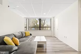 7040 Oxford Ave, Philadelphia, PA 19111 - Photo 25